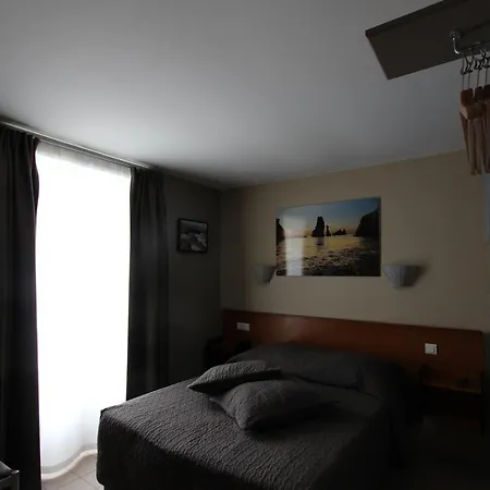 Hotel Hoteliere Sarah Bernard *