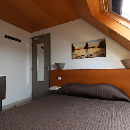 Hotel Hoteliere Sarah Bernard Le Palais