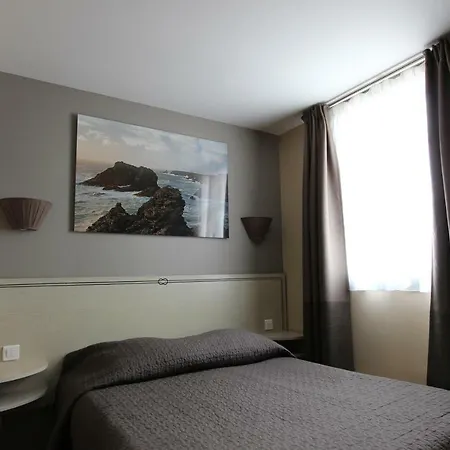 Hotell Hoteliere Sarah Bernard *